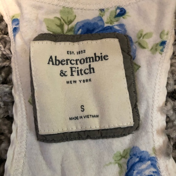 Abercrombie Tank - Picture 3 of 4